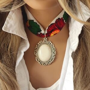 Eastern Beauty Jewelry Silver White Coral Cameo Shape Medallion
